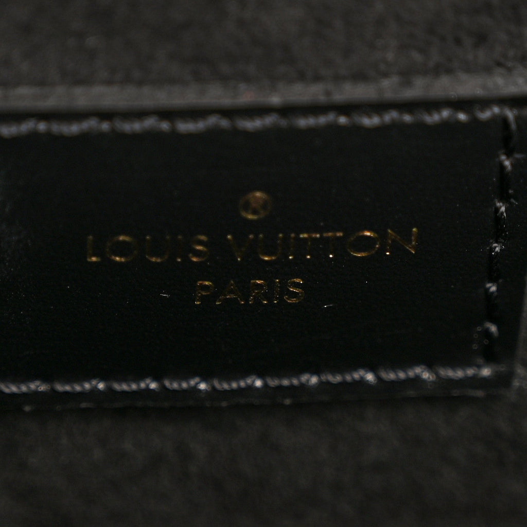 Reverse Monogram Pochette Metis