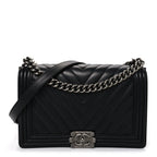 Lambskin Chevron Quilted New Medium Boy Flap Black