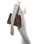 Reverse Monogram Giant Onthego MM