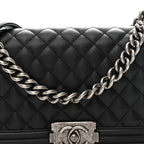 Caviar Quilted Medium Boy Flap Black