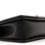 Caviar Quilted Medium Boy Flap Black