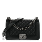Caviar Quilted Medium Boy Flap Black