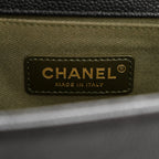 Caviar Quilted Medium Boy Flap Black