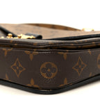 Reverse Monogram Pochette Metis